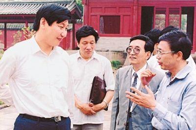 习近平：像爱惜自己的生命一样保护好文化遗产